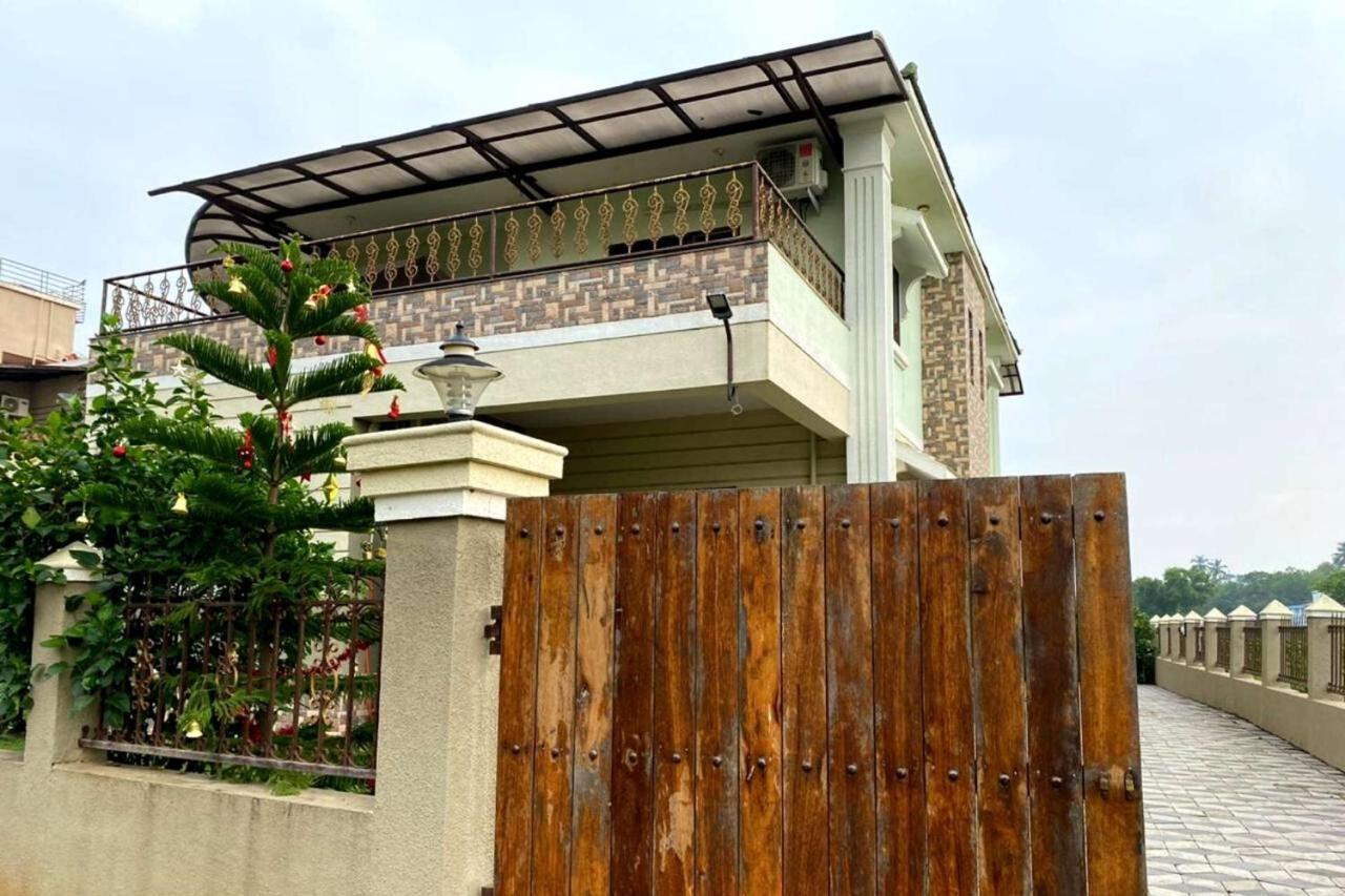 Villa Nessies Nagaon Alībāg Exterior foto