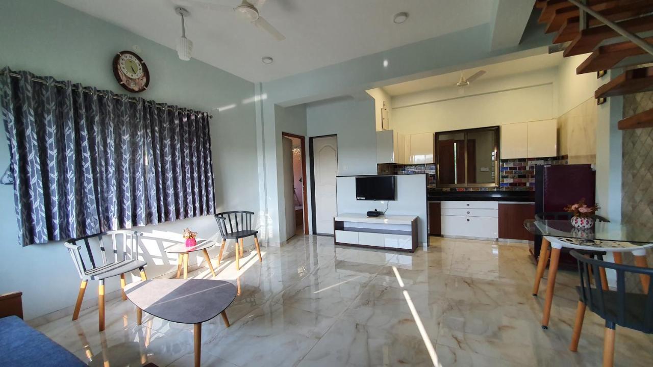 Villa Nessies Nagaon Alībāg Exterior foto